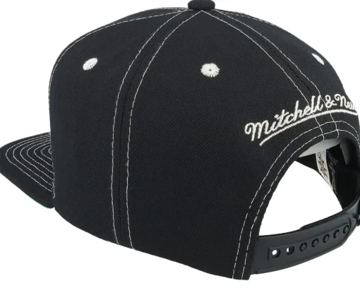 Boston Bruins Contrast Natural Vintage Black Snapback - Mitchell & Ness