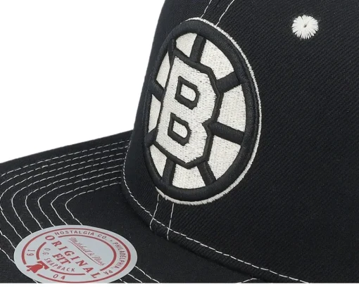 Boston Bruins Contrast Natural Vintage Black Snapback - Mitchell & Ness
