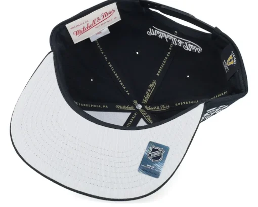 Boston Bruins Evergreen Black White Vintage Black Snapback - Mitchell & Ness
