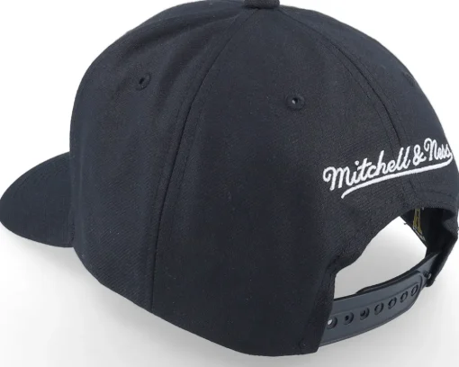 Boston Bruins Team Ground 2.0 Pro Black Adjustable - Mitchell & Ness
