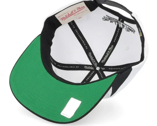 Boston Bruins Vintage Sharktooth White Snapback - Mitchell & Ness