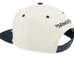 Boston Celtics Evergreen Cream Off White/Black Snapback - Mitchell & Ness