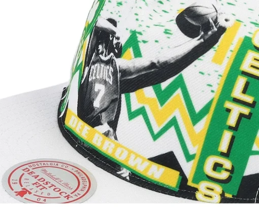 Boston Celtics 90's Playa Dee Brown White Snapback - Mitchell & Ness