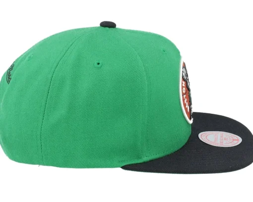 Boston Celtics Team Two Tone 2.0 Green/Black Snapback - Mitchell & Ness