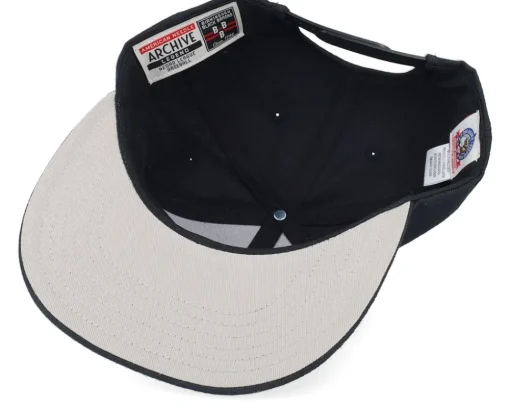 Brim Black Barons Nl Archive 400 Black Snapback - American Needle