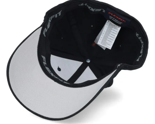 Börje Black Flexfit - Iconic