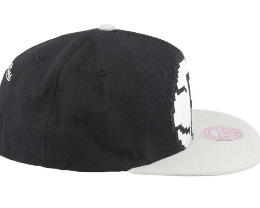 Brooklyn Nets 8 Bit Xl Black/Grey Snapback - Mitchell & Ness