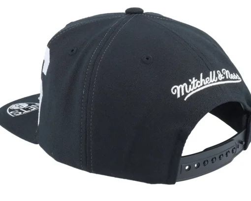 Brooklyn Nets Big Text 1 Black Snapback - Mitchell & Ness