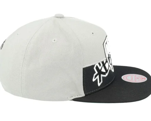 Brooklyn Nets Half & Half Grey/Black Snapback - Mitchell & Ness