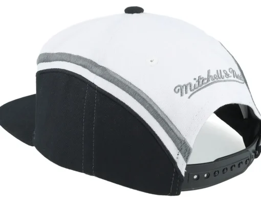 Brooklyn Nets Overhead White Snapback - Mitchell & Ness