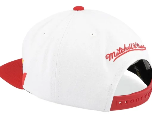 Calgary Flames Vintage Sharktooth White/Red Snapback - Mitchell & Ness