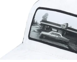 Car & Drive-through Velvet White/Black A-Frame Trucker - Calza Pennello
