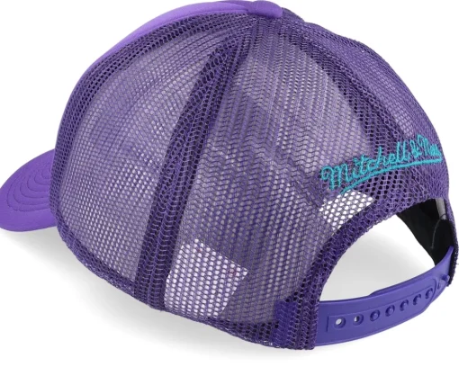 Charlotte Hornets Billboard Hwc Purple Trucker - Mitchell & Ness