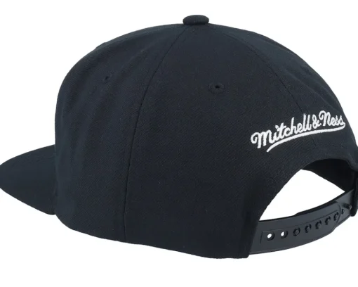 Charlotte Hornets Evergreen Black/White Snapback - Mitchell & Ness