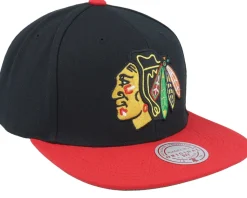Chicago Blackhawks 2 Tone Side Patch Black/Red Snapback - Mitchell & Ness