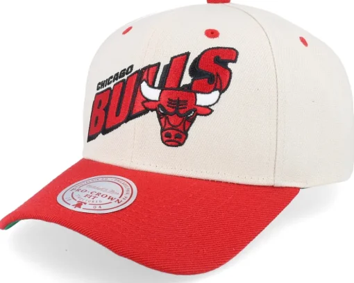 Chicago Blackhawks Retro Type Pro Off White/Red Adjustable - Mitchell & Ness