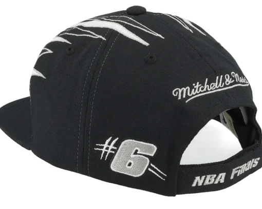 Chicago Bulls 98 Champ Flipside Black/White Snapback - Mitchell & Ness