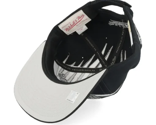 Chicago Bulls 98 Champ Flipside Black/White Snapback - Mitchell & Ness