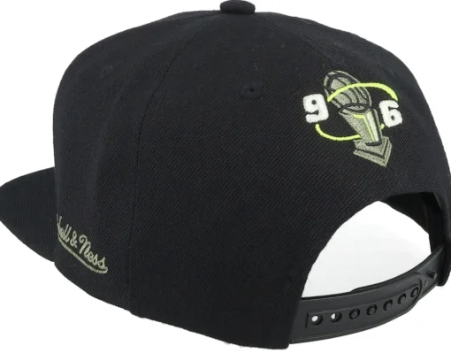 Chicago Bulls 96 Champ Flipside Black Snapback - Mitchell & Ness