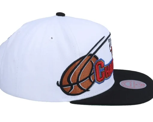 Chicago Bulls 96 Champions Wave 2T Hwc White/Black Snapback - Mitchell & Ness