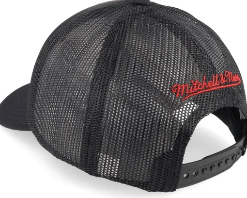 Chicago Bulls Basic Black Trucker - Mitchell & Ness