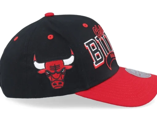 Chicago Bulls Beautiful Chaos Pro Black/Red Adjustable - Mitchell & Ness
