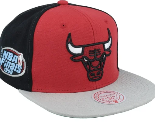 Chicago Bulls Block Out Red/Black Snapback - Mitchell & Ness