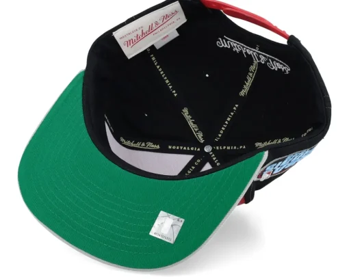 Chicago Bulls Block Out Red/Black Snapback - Mitchell & Ness