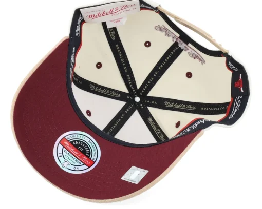 Chicago Bulls Cardinal Classic Red Cream Adjustable - Mitchell & Ness