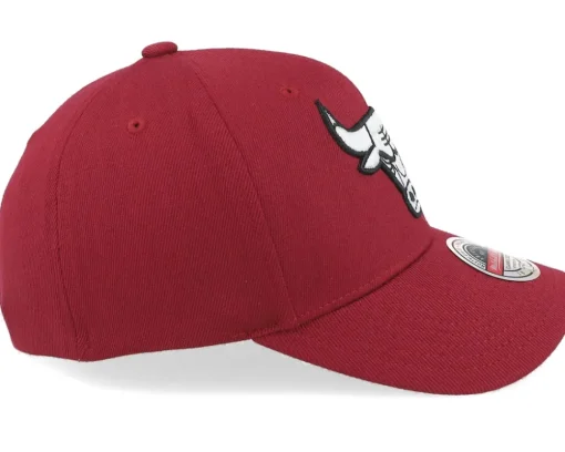 Chicago Bulls Classic Red Burgundy Adjustable - Mitchell & Ness