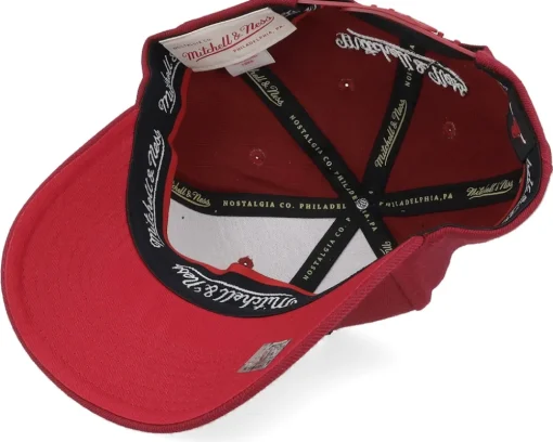 Chicago Bulls Classic Red Burgundy Adjustable - Mitchell & Ness