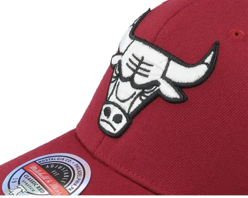 Chicago Bulls Classic Red Burgundy Adjustable - Mitchell & Ness