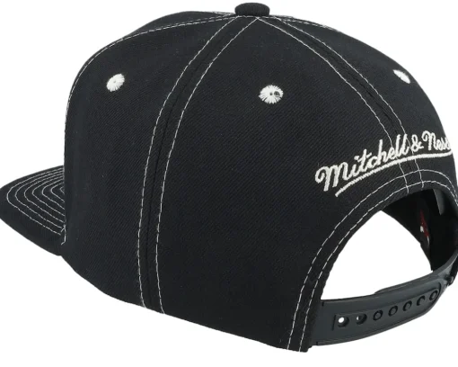 Chicago Bulls Contrast Natural Black Snapback - Mitchell & Ness