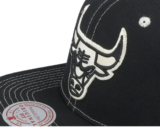 Chicago Bulls Contrast Natural Black Snapback - Mitchell & Ness