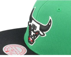 Chicago Bulls Core Basic Green/Black Snapback - Mitchell & Ness