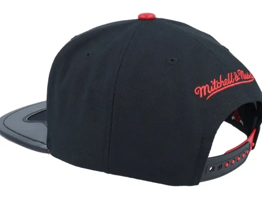 Chicago Bulls Day 11 Black/Red Snapback - Mitchell & Ness