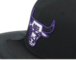 Chicago Bulls Day 11 Black Snapback - Mitchell & Ness