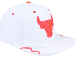 Chicago Bulls Day 6 White/Lava Red Snapback - Mitchell & Ness