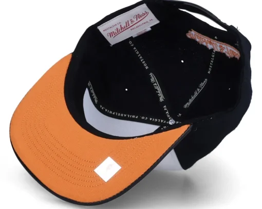 Chicago Bulls Day One White/Orange Snapback - Mitchell & Ness