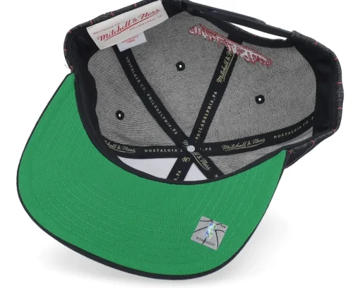 Chicago Bulls Dem Stripes Black Snapback - Mitchell & Ness