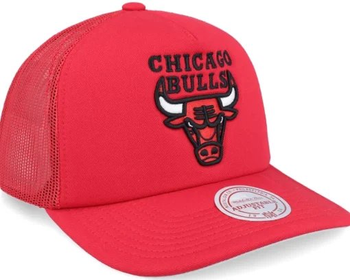 Chicago Bulls Evergreen Red Trucker - Mitchell & Ness