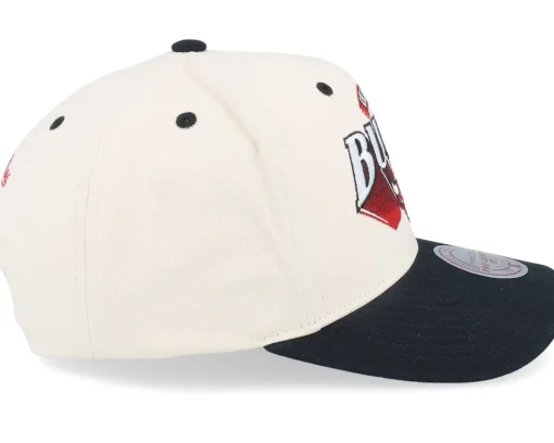 Chicago Bulls Horizon Pro Off White/Black Adjustable - Mitchell & Ness