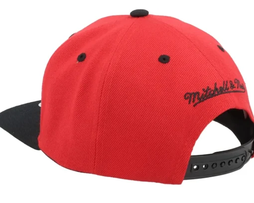 Chicago Bulls Monument Red/Black Snapback - Mitchell & Ness