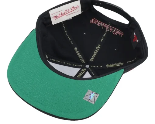 Chicago Bulls Now You See Me Black Snapback - Mitchell & Ness