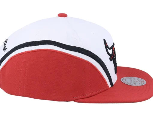 Chicago Bulls Overhead White Snapback - Mitchell & Ness