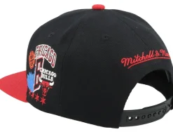 Chicago Bulls Patch Overload Black/Red Snapback - Mitchell & Ness