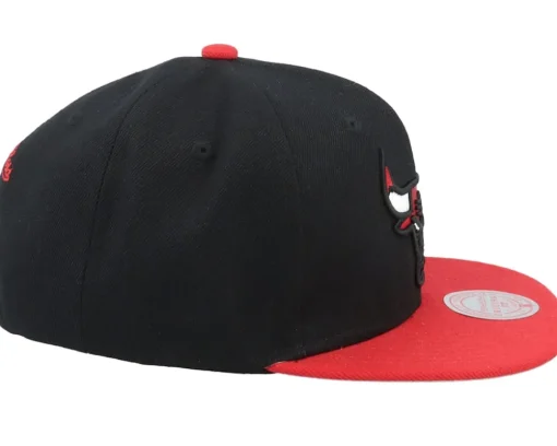 Chicago Bulls Patch Overload Black/Red Snapback - Mitchell & Ness