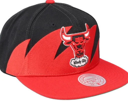 Chicago Bulls Sharktooth Black/Red Snapback - Mitchell & Ness