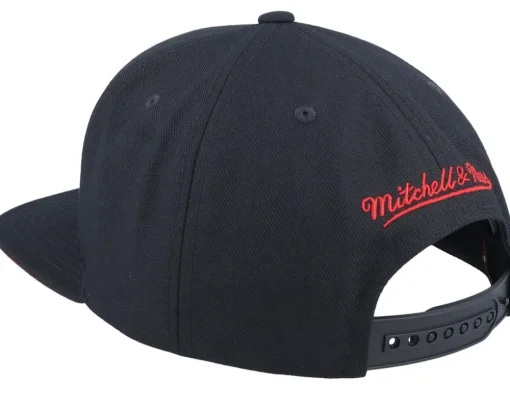 Chicago Bulls Shattered Black Snapback - Mitchell & Ness
