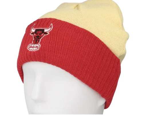 Chicago Bulls Side Patch Knit Off White/Red Cuff - Mitchell & Ness